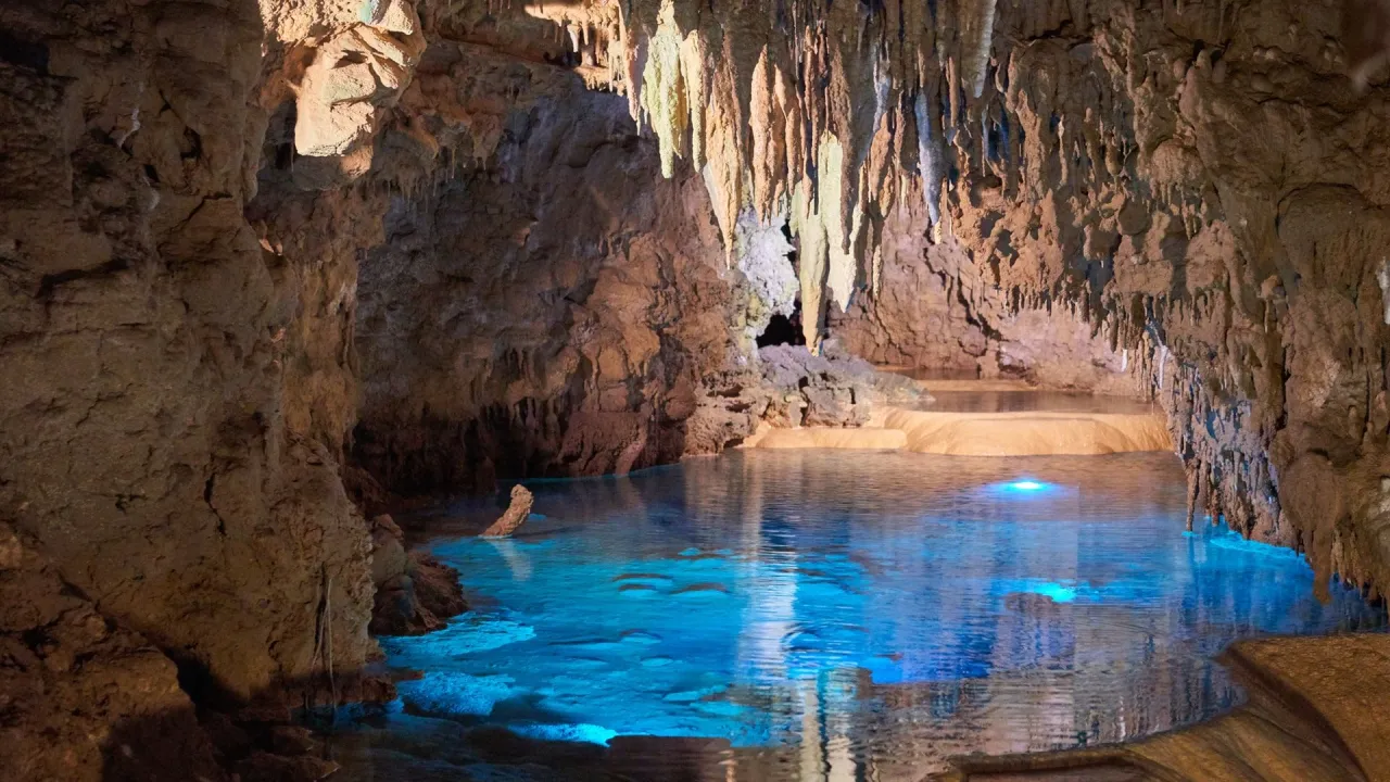 Grotte di Castellana in auto da Bari: percorsi, durata, parcheggio e cosa abbinare